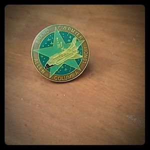 Space shuttle PINS!